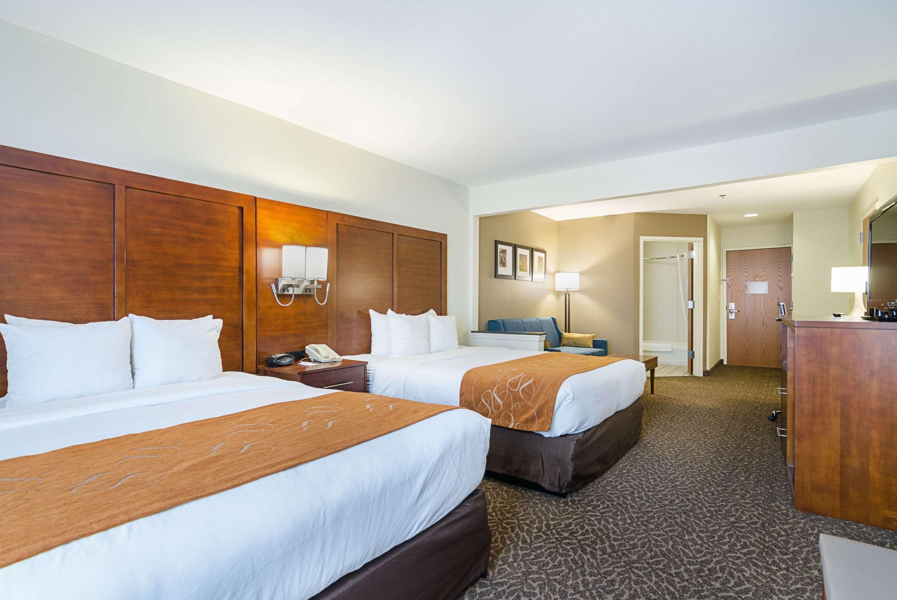 Quality Suites Springdale West I-49 Экстерьер фото