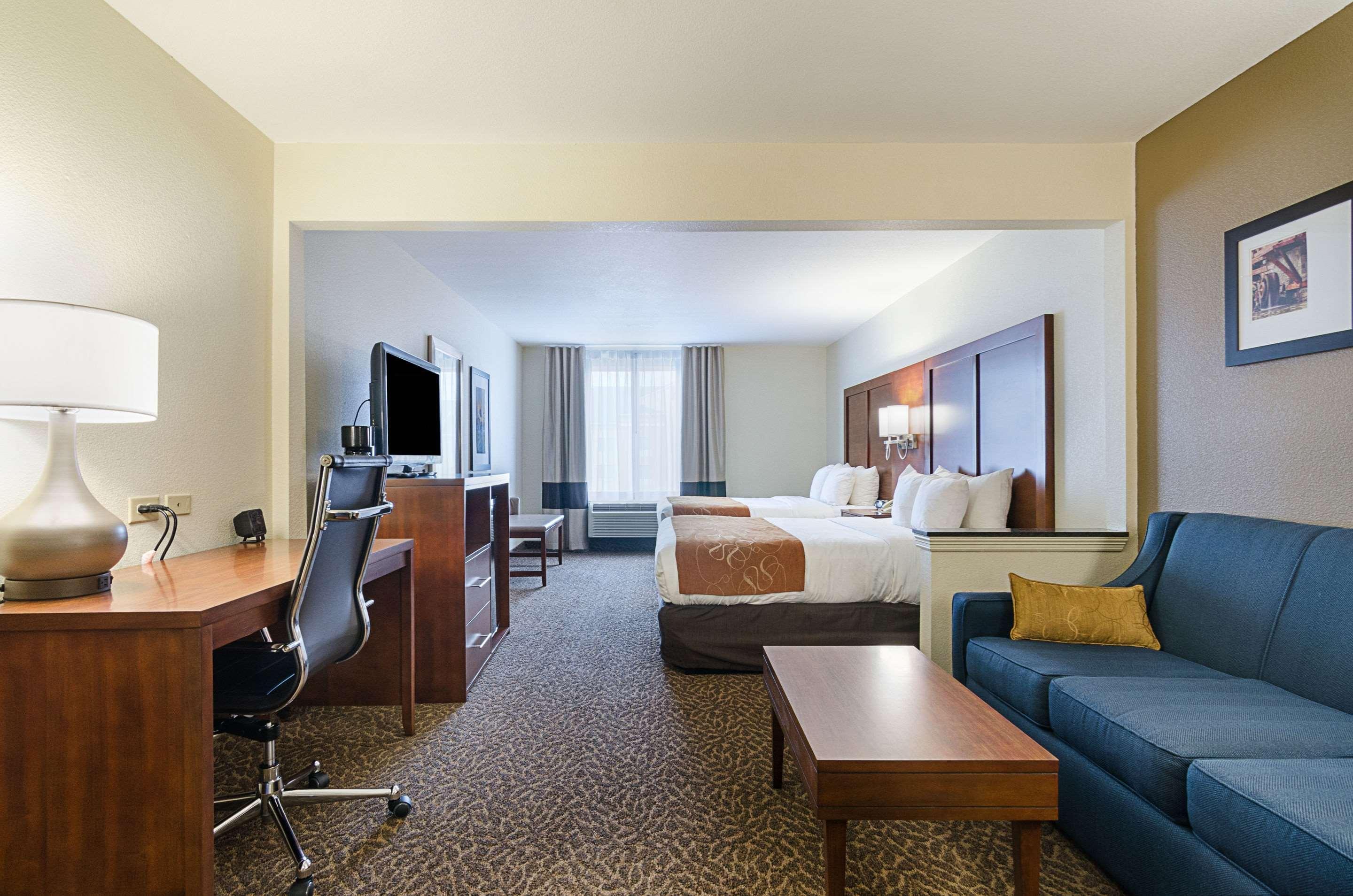 Quality Suites Springdale West I-49 Экстерьер фото