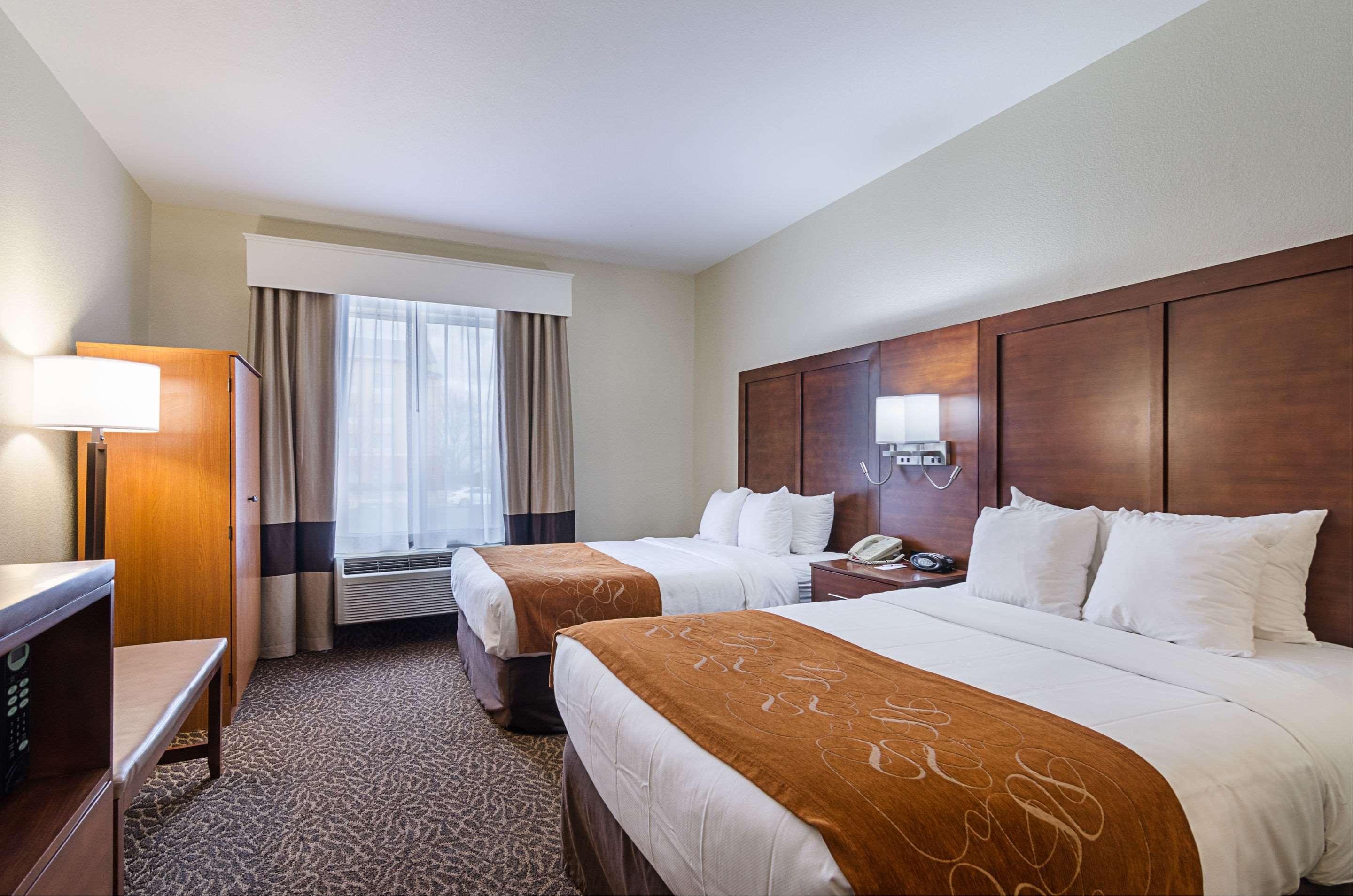 Quality Suites Springdale West I-49 Экстерьер фото