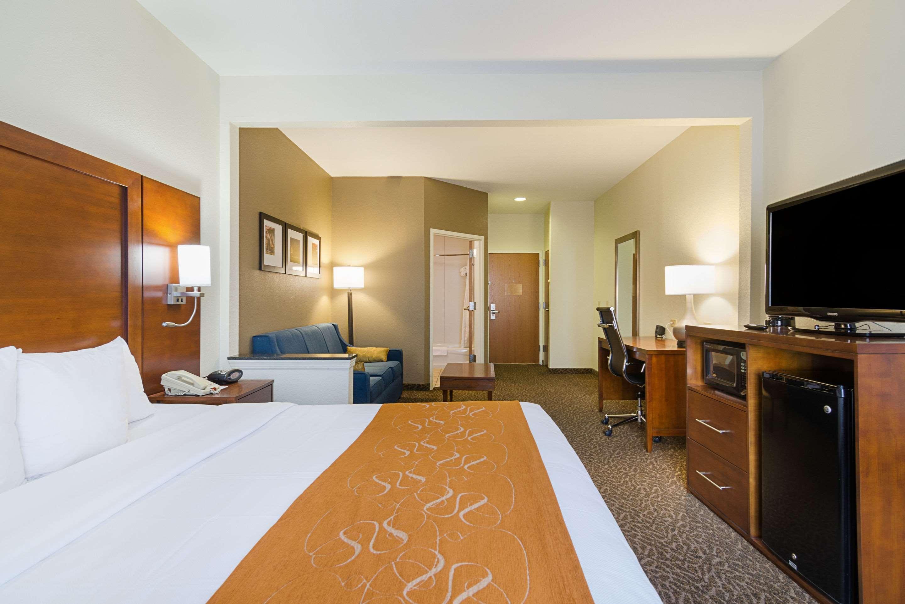 Quality Suites Springdale West I-49 Экстерьер фото