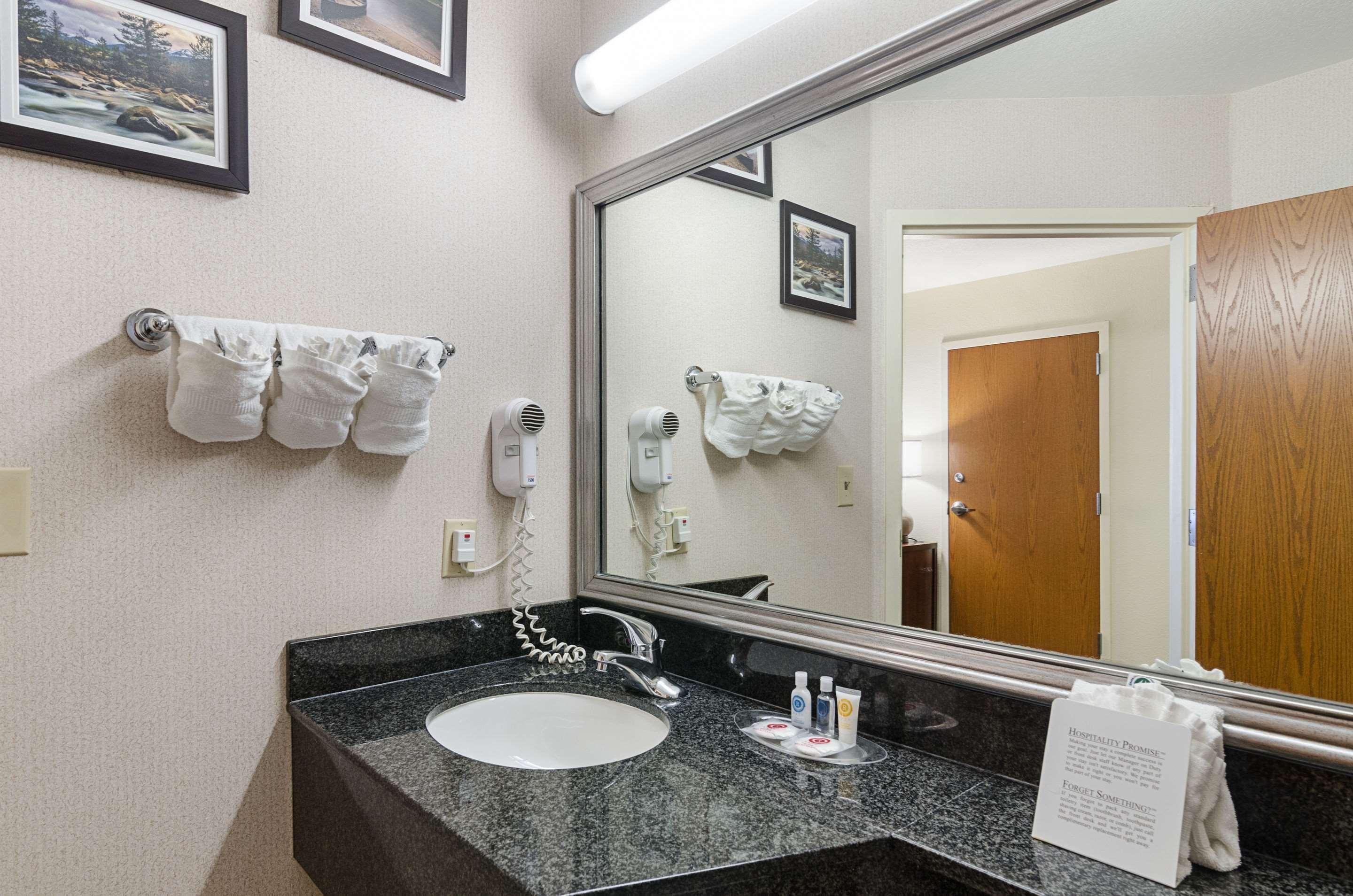 Quality Suites Springdale West I-49 Экстерьер фото
