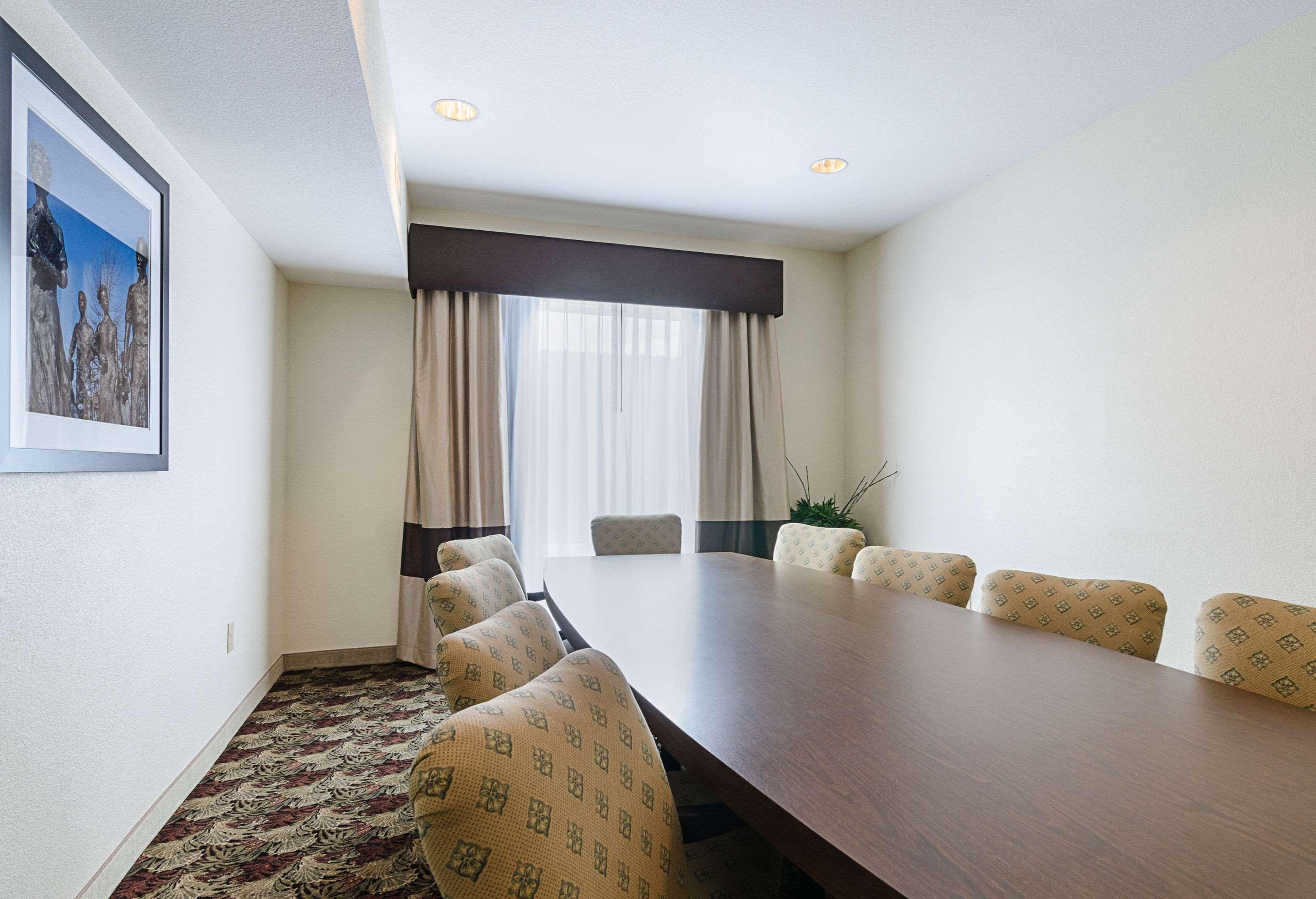 Quality Suites Springdale West I-49 Экстерьер фото