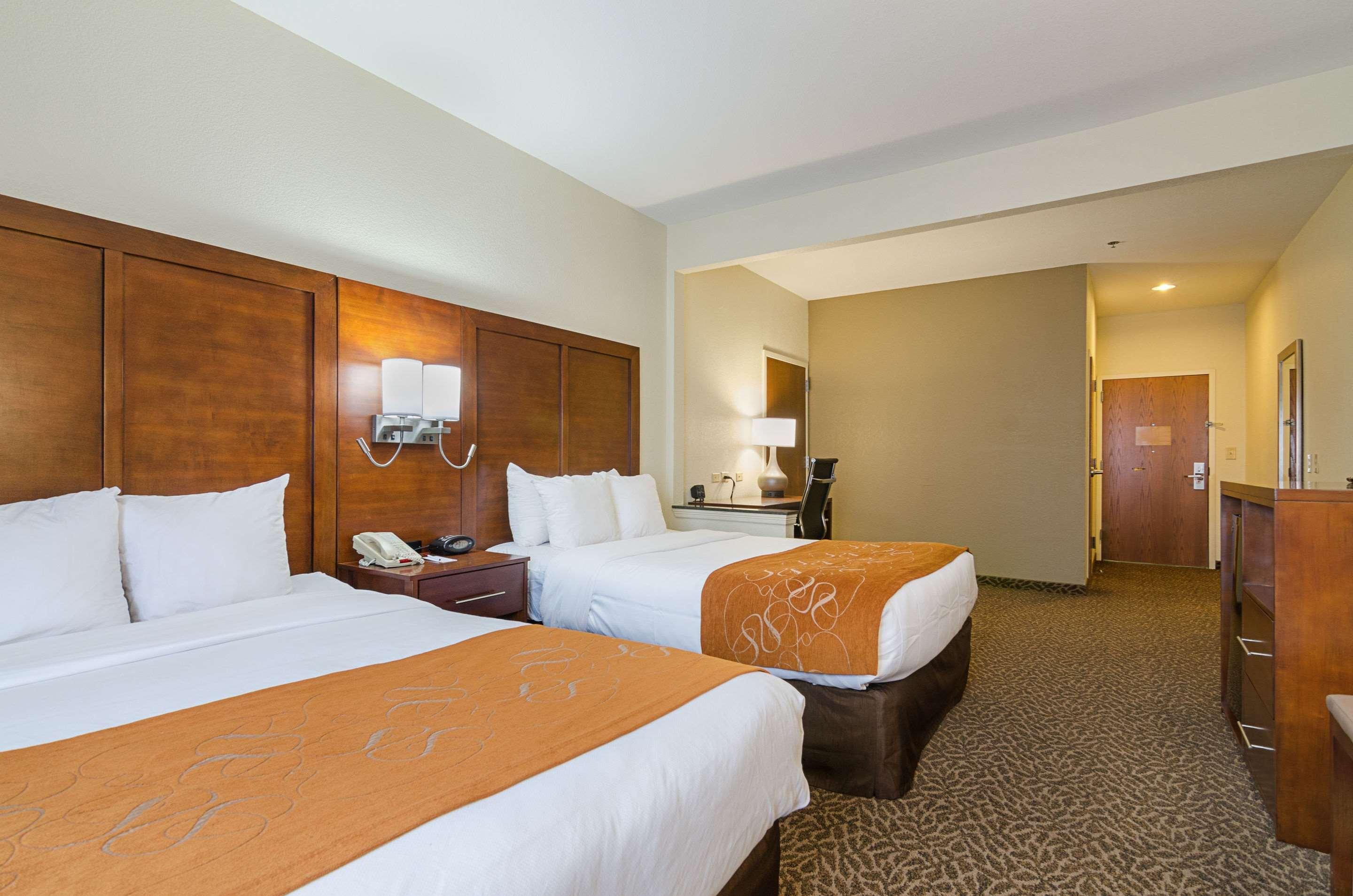 Quality Suites Springdale West I-49 Экстерьер фото
