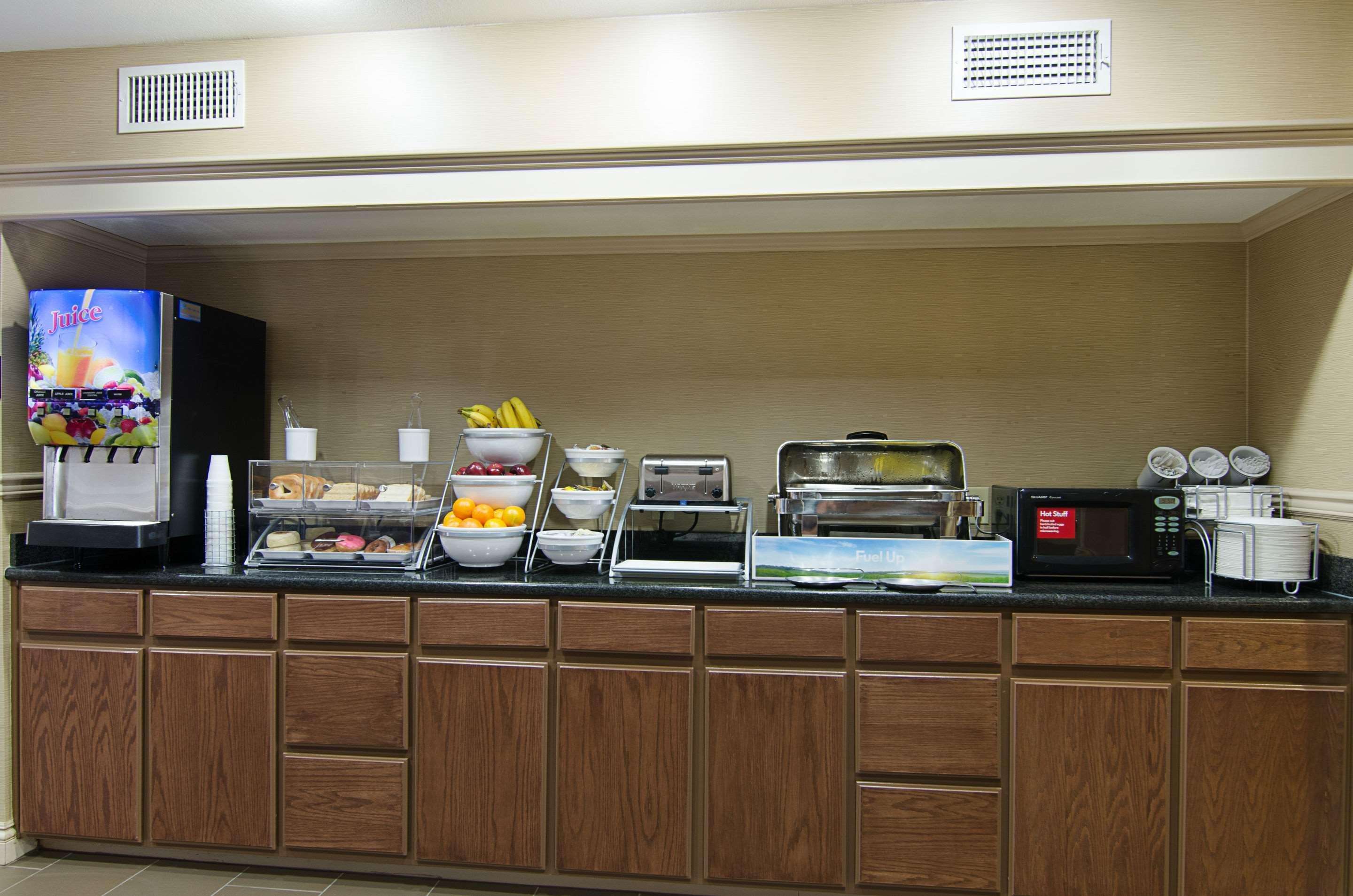 Quality Suites Springdale West I-49 Экстерьер фото
