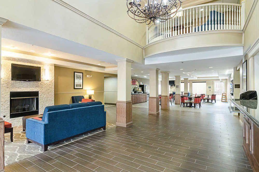 Quality Suites Springdale West I-49 Экстерьер фото